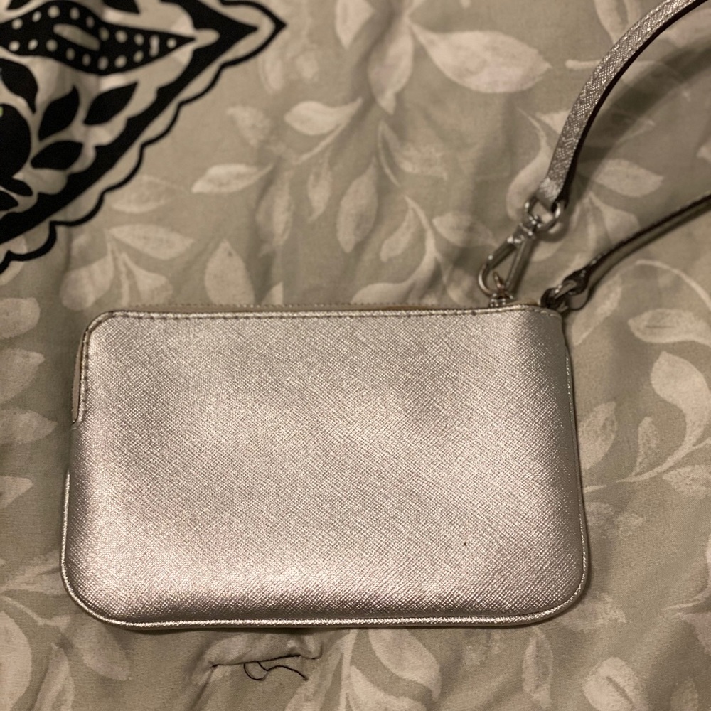 Michael Kors wristlet/wallet - Picture 2 of 3